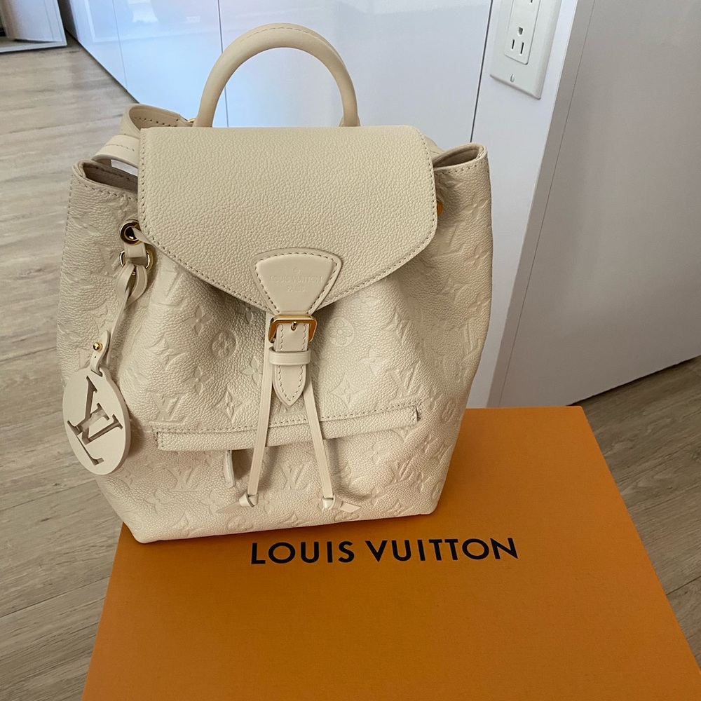 LV monogram montsouris